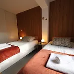 Casa 115 - & Piscine Chauffee 公寓 皮诺托里卡尔达雷洛